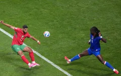 Morocco đi tiếp nhưng lộ điểm yếu trước vòng knock-out
