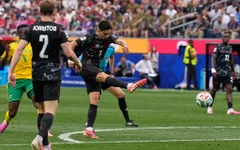 Nam Phi gục ngã phút bù giờ, Canada viết tiếp trang sử mới tại FIFA World Cup 2026™