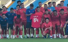 Đội trưởng Quang Hải được vinh danh trước ngày cùng ĐT Việt Nam lên đường sang Malaysia