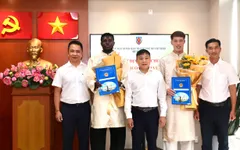 Olaha Mạnh Đức và Williams Minh Hoàng chính thức trở thành công dân Việt Nam