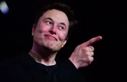 Elon Musk châm chọc Microsoft về sự cố "màn hình xanh"