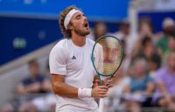 2024 là mùa giải mệt mỏi nhất với Stefanos Tsitsipas