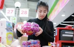 Ngành bán lẻ tung nhiều ưu đãi dịp lễ 30/4-1/5