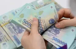 Ngân hàng niêm yết lãi suất trên 6%