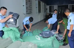 Phát hiện hơn 1.000 sản phẩm may mặc giả mạo các nhãn hàng lớn