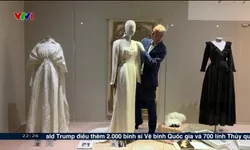 Đấu giá bộ sưu tập thời trang của Công nương Diana