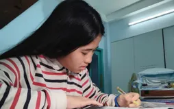 Học sinh TP Hồ Chí Minh tăng tốc ôn luyện trong kỳ nghỉ lễ 30/4-1/5