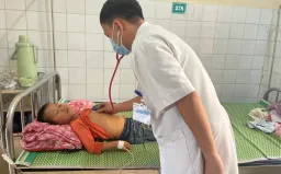 Lào Cai: Phát hiện 11 trường hợp học sinh nghi mắc viêm gan virus A