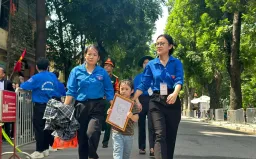 Thanh niên tình nguyện hỗ trợ Lễ Quốc tang: Vinh dự, tự hào và xúc động