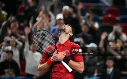 Novak Djokovic tiến vào vòng 3 Thượng Hải Masters