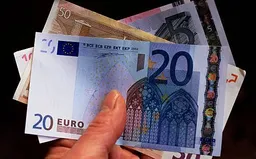 Đồng Euro thấp nhất hai năm