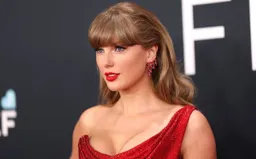 Taylor Swift phủ nhận liên quan đến vụ kiện ồn ào