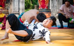 Bố ơi mình đi đâu thế: Duy Hưng - Trung Ruồi lần đầu đấu vật