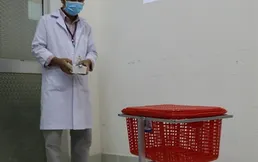 Robot helps keep medical workers safe from coronavirus