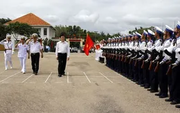 Chủ tịch nước thăm và làm việc với các đơn vị Hải quân