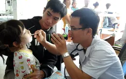 Số trẻ nhập viện tăng cao do nắng nóng