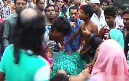 Bangladesh: Chen lấn nhận đồ miễn phí, gần trăm người thương vong vì giẫm đạp