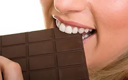 Ăn chocolate đen giúp giảm cân hiệu quả