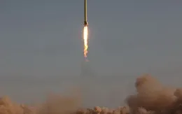 Iran ra mắt tên lửa hành trình đối hạm