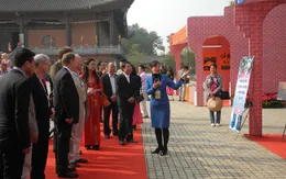 Toàn cảnh triển lãm “Kết nối Di sản thế giới”