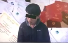 Hà Nội: Bắt đối tượng làm bằng giả, chiếm đoạt hàng tỷ đồng