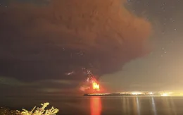 Chile: Núi lửa Calbuco phun trào 2 lần trong 24 giờ