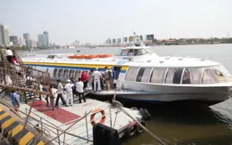 Thủ tướng yêu cầu kiểm tra giá cước tàu, xe dịp Tết