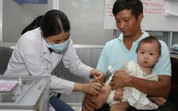 Bộ Y tế: 'Không có loại vaccine nào an toàn 100%'