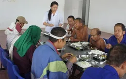 Trung tâm Bảo trợ xã hội Nghệ An mua khống hơn 500 triệu đồng tư trang