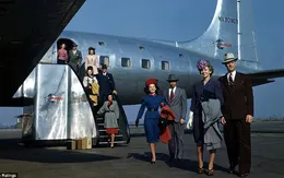 "Thượng đế" ngành hàng không những năm 50 sang trọng, lịch thiệp cỡ nào?