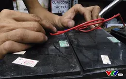 Nhiễm độc chì từ bình ắc quy cũ nguy hiểm thế nào cho trẻ nhỏ và phụ nữ?
