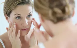 Chọn sản phẩm nội tiết tố nữ nào để giữ tuổi xuân?