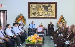 Lãnh đạo tỉnh TT-Huế chúc mừng Đại lễ Phật đản