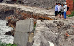 Điều tra vụ bờ kè tiền tỷ bị cuốn trôi sau mưa