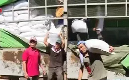 Thêm 5.000 tấn gạo cứu trợ ngư dân miền Trung
