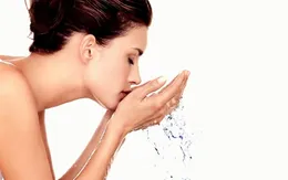 Khắc phục da nhờn mùa hè