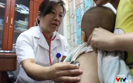 Số trẻ mắc bệnh sởi giảm 8 lần so với năm 2015
