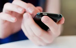 Điện thoại di động ảnh hưởng tới sức khỏe sinh sản nam giới