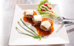 "Chết mê" những món ăn của thí sinh Vua đầu bếp nhí tại TP.HCM