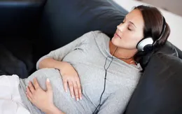 Kích thích thính giác thai nhi phát triển
