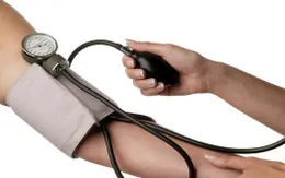 Dấu hiệu nhận biết biến chứng tim mạch do cao huyết áp gây ra