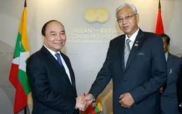 Thủ tướng Nguyễn Xuân Phúc hội kiến Tổng thống Myanmar
