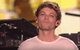 Thành viên One Direction rơi nước mắt ở chung kết The X-Factor