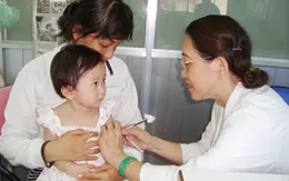 Hà Nội tổ chức tiêm vaccine dịch vụ đợt 2