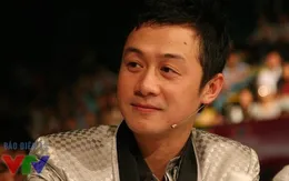 BTV Anh Tuấn tiết lộ nguyên nhân lần đầu tiên mặc váy