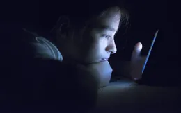 Làm gì để các loại màn hình không "hại chết" mắt bạn?