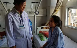 Nội soi lấy hơn 200 viên sỏi đường mật cho cô gái 20 tuổi