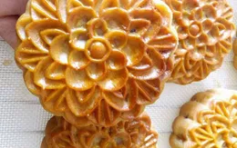 Cách chọn bánh Trung thu an toàn dịp Rằm tháng 8