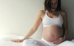 Vì sao phụ nữ mất ngủ khi mang thai?