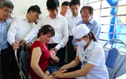 Bộ Y tế tổ chức mít tinh hưởng ứng Tuần lễ Tiêm chủng tại Quảng Ngãi